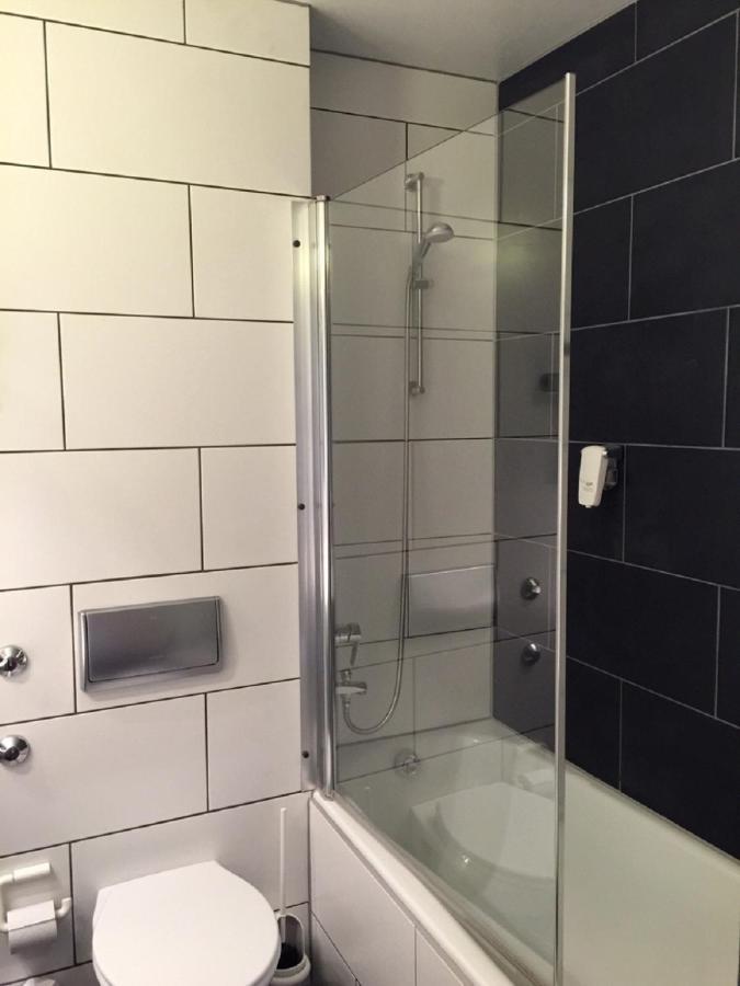 Roomingtons Kaiserhof Ландсхут Екстериор снимка